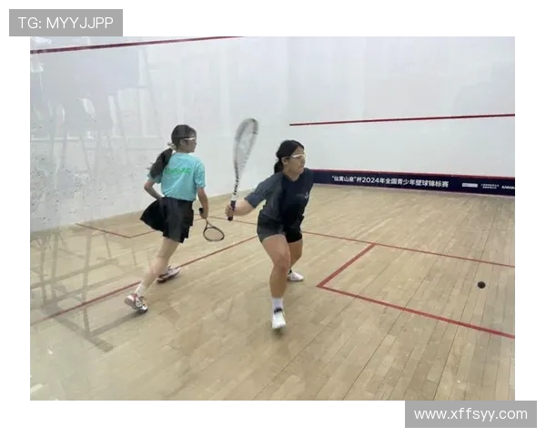 世界壁球锦标赛墙面反弹轨迹的预判逻辑